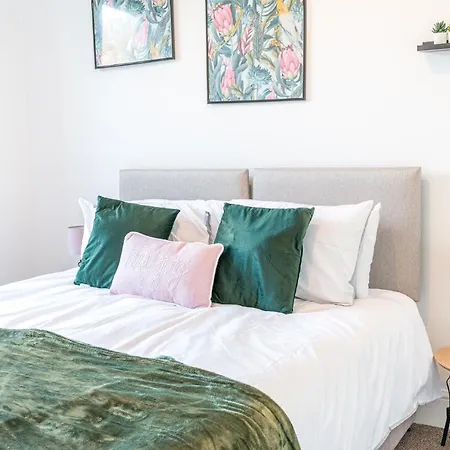 Spacious 3 Bedroom Hotel