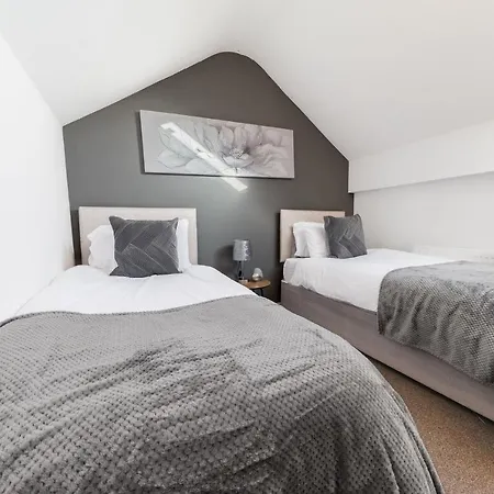 Spacious 3 Bedroom Hotel