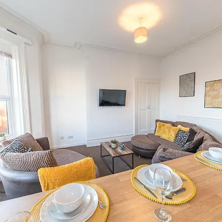 Spacious 3 Bedroom * Barrow-in-Furness