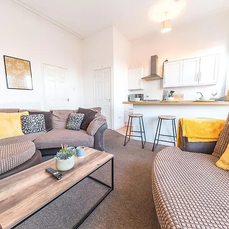 Spacious 3 Bedroom *