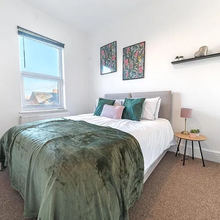 Spacious 3 Bedroom